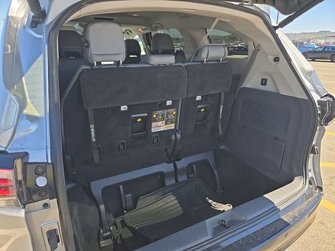 Used 2022 Toyota Sienna Limited AWD/4WD image 14