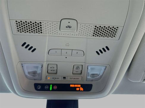 Used 2024 Cadillac XT6 Premium Luxury w/ Technology Package image 29