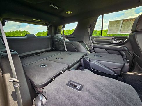 Used 2024 Chevrolet Tahoe RST w/ Luxury Package AWD/4WD image 37