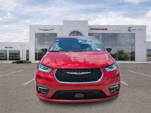 New 2026 Chrysler Pacifica Select FWD image 6