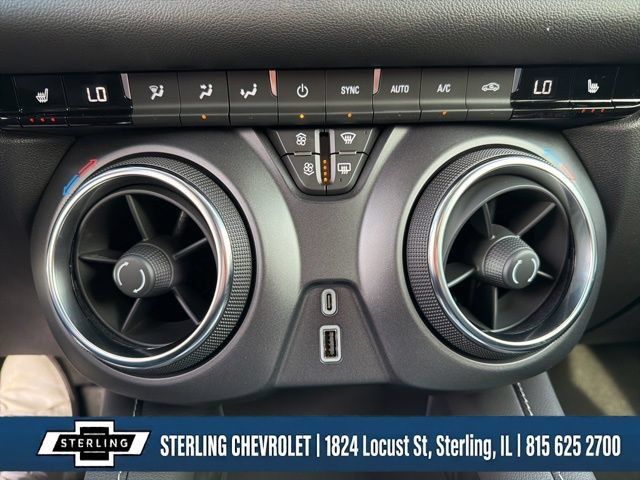 New 2025 Chevrolet Blazer LT w/ Midnight/Sport Edition AWD/4WD image 18