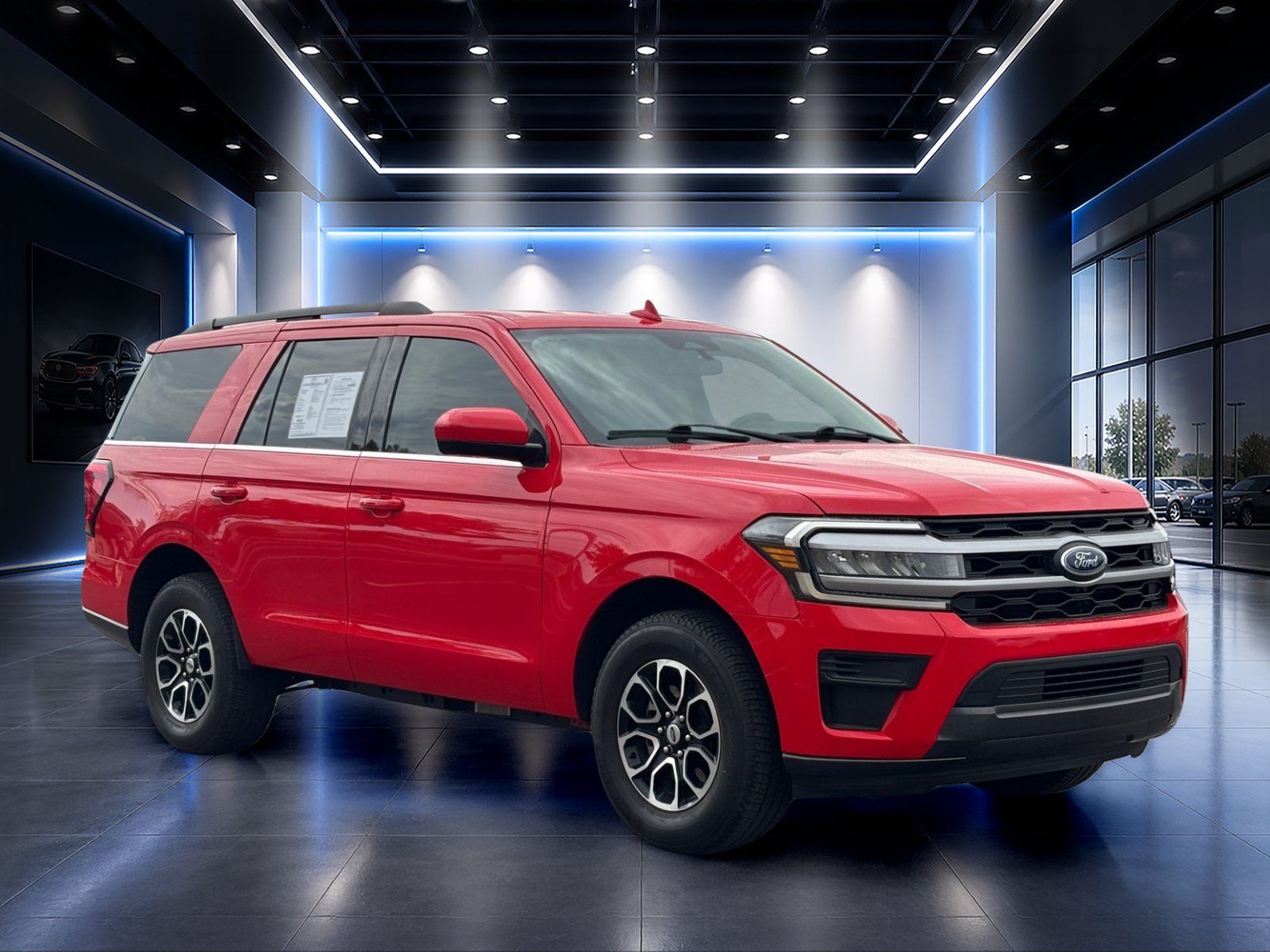 Used 2023 Ford Expedition XLT RWD image 2