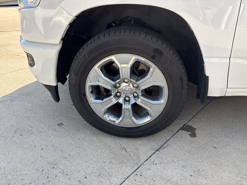 Used 2020 RAM 1500 Big Horn AWD/4WD image 30
