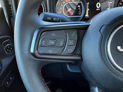 Used 2024 Jeep Wrangler Unlimited Rubicon image 26