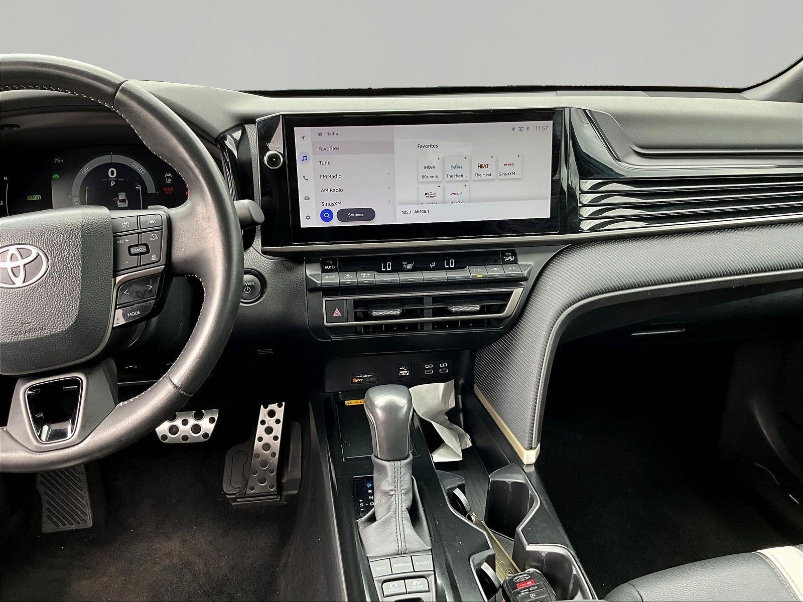 Used 2025 Toyota Camry SE w/ Multimedia Upgrade Package FWD image 9
