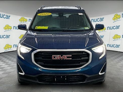 Used 2020 GMC Terrain SLE w/ Driver Convenience Package FWD image 2