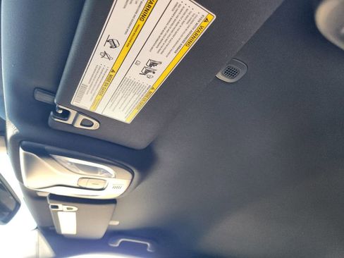 New 2026 Jeep Compass Latitude image 18