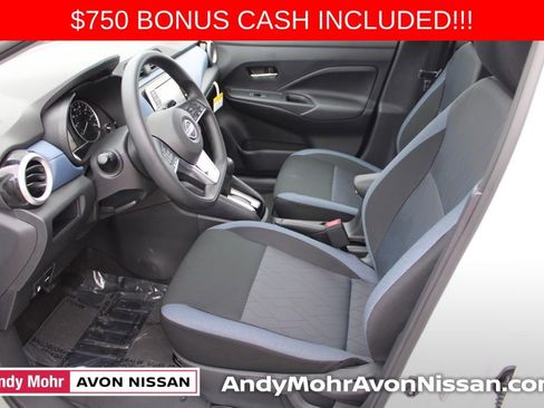 New 2025 Nissan Versa SV w/ Trunk Package image 7