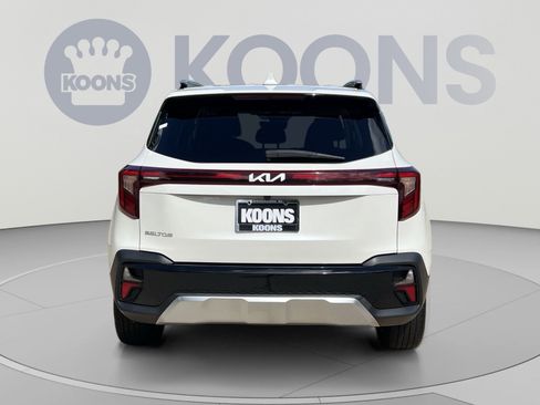 Used 2024 Kia Seltos EX FWD image 5