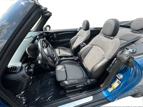 Used 2023 MINI Cooper S w/ Signature Upholstery Package FWD image 33