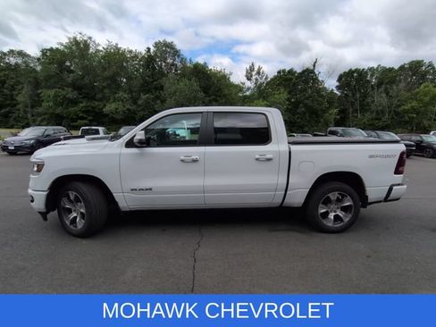 Used 2023 RAM 1500 Laramie AWD/4WD image 3