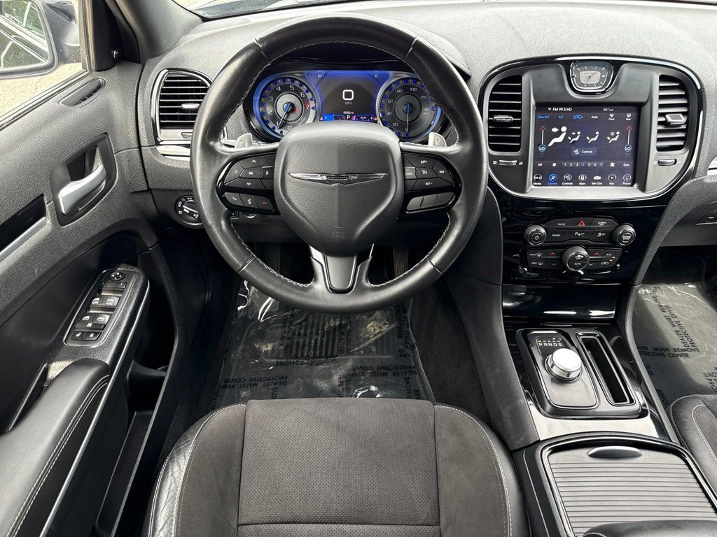 Used 2020 Chrysler 300 S w/ 300S Premium Group RWD image 24