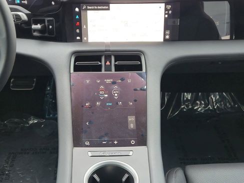 New 2025 Porsche Taycan image 17