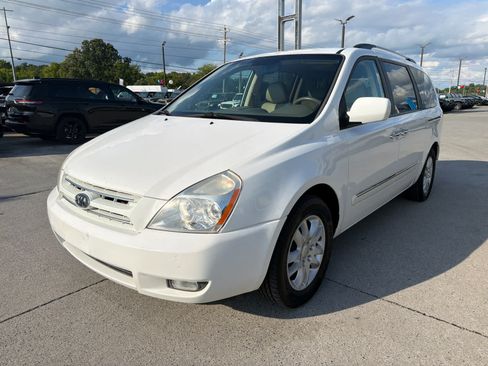 Used 2010 Kia Sedona EX w/ Luxury Pkg FWD image 4