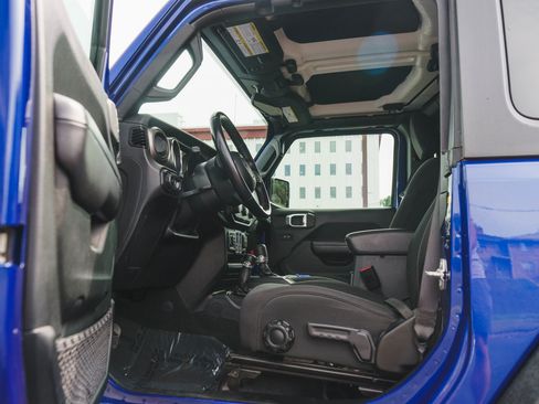 Used 2020 Jeep Wrangler Sport AWD/4WD image 11