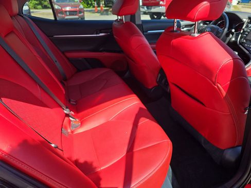 Used 2020 Toyota Camry XSE w/ Navigation Package image 12