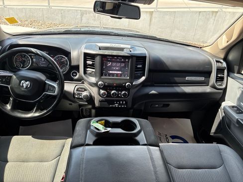 Used 2019 RAM 1500 Big Horn AWD/4WD image 17