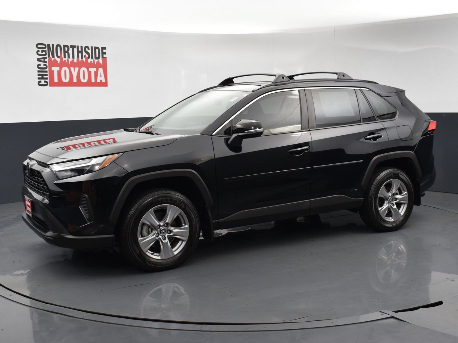 Used 2025 Toyota RAV4 XLE w/ Convenience Package AWD/4WD image 8