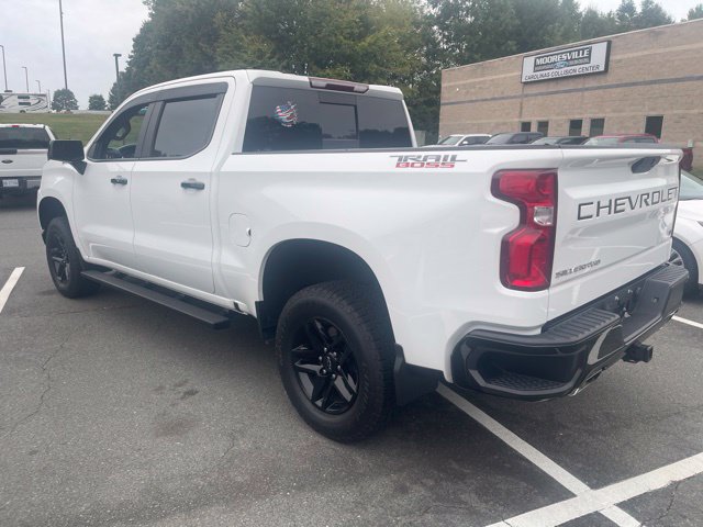Used 2021 Chevrolet Silverado 1500 LT Trail Boss w/ Convenience Package II AWD/4WD image 3