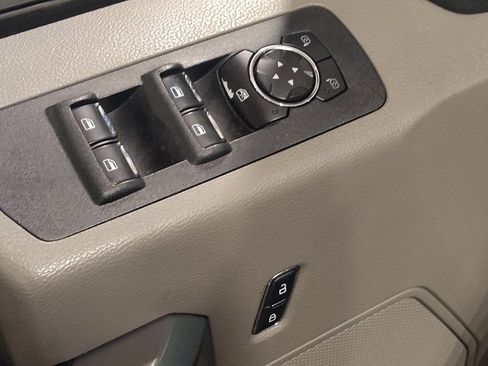 Used 2016 Ford F150 XLT w/ Equipment Group 302A Luxury AWD/4WD image 27