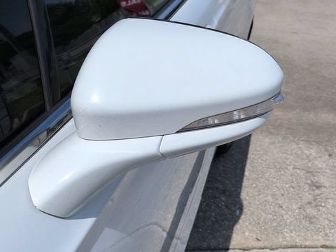 Used 2016 Ford Fusion SE FWD image 12
