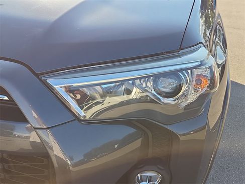 Used 2023 Toyota 4Runner SR5 Premium image 11