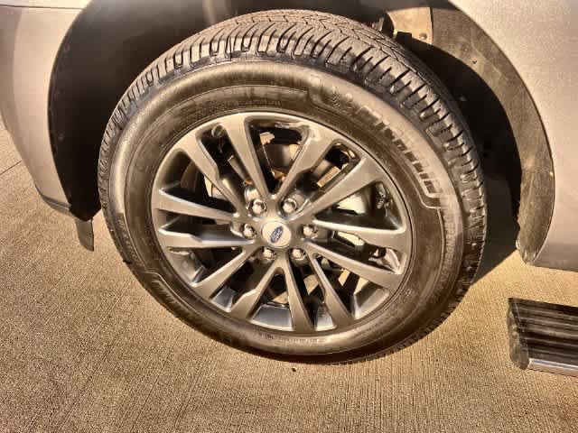 Used 2021 Ford Expedition Max Limited AWD/4WD image 9