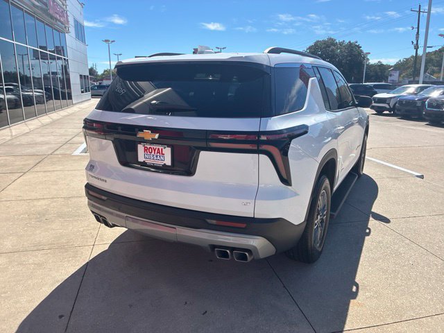 Used 2024 Chevrolet Traverse LT w/ LPO, Floor Liner Package FWD image 7