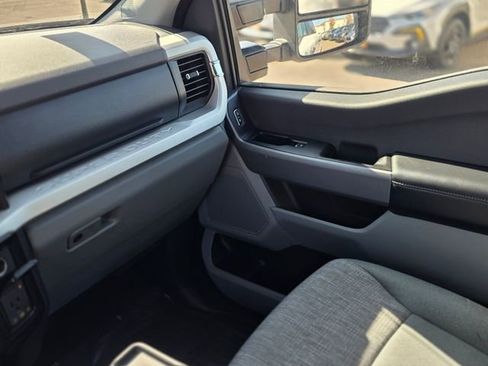 Used 2024 Ford F250 XLT image 36