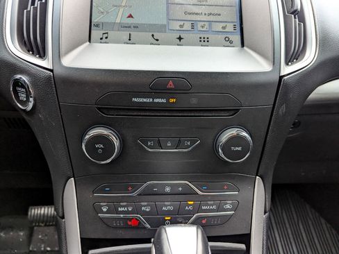 Used 2017 Ford Edge SEL w/ Equipment Group 201A image 25