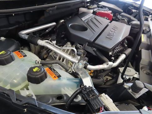 Used 2023 Nissan Rogue SV w/ SV Premium B Package image 40