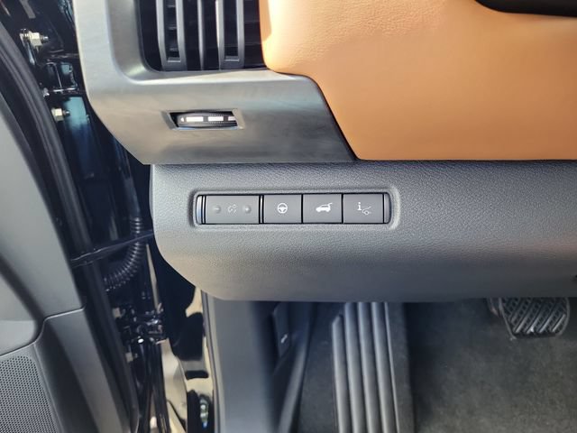 New 2026 Nissan Pathfinder Platinum AWD/4WD image 21