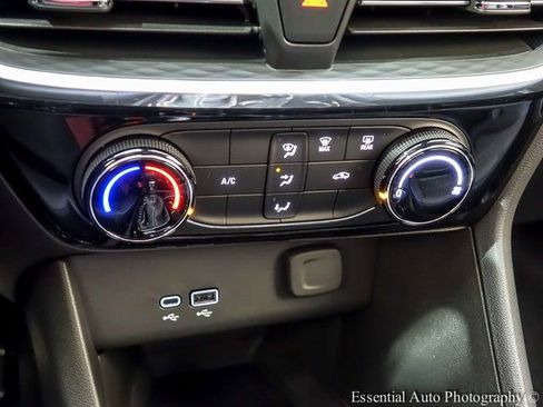 New 2026 Buick Encore GX Sport Touring image 14