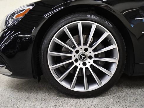 Used 2019 Mercedes-Benz SL 550 image 31