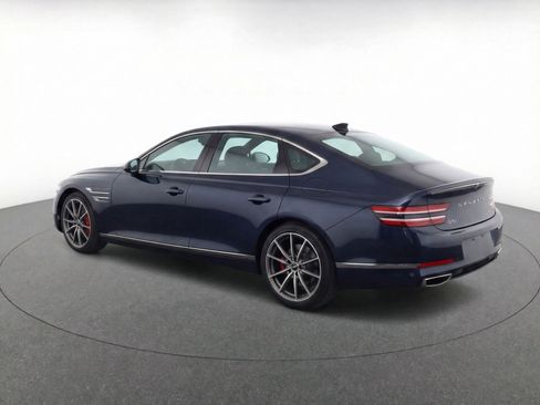 Used 2025 Genesis G70 2.5T image 5
