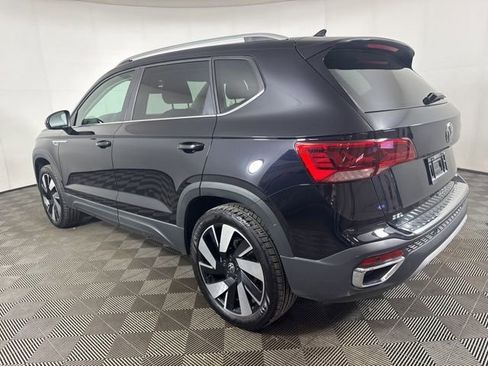 Used 2024 Volkswagen Taos SEL image 6