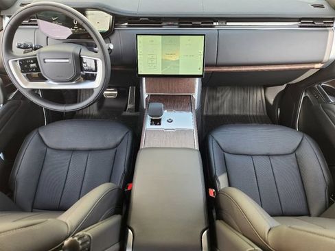 New 2025 Land Rover Range Rover SE AWD/4WD image 19