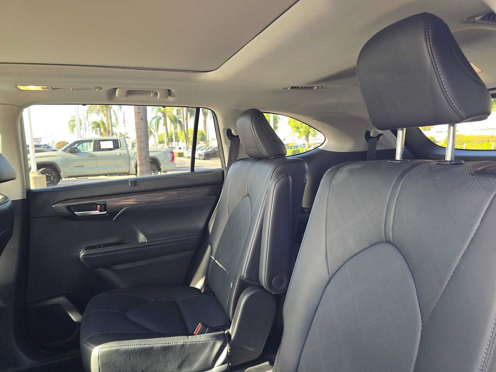 Certified 2026 Toyota Highlander Platinum AWD/4WD image 19