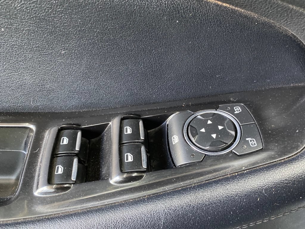 Used 2016 Ford Edge SEL AWD/4WD image 12