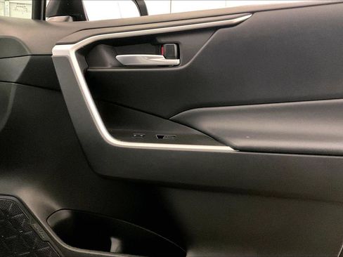 Used 2023 Toyota RAV4 XLE image 23