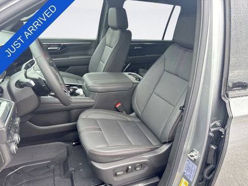 New 2026 Chevrolet Suburban RST AWD/4WD image 11