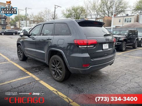 Used 2018 Jeep Grand Cherokee Altitude AWD/4WD image 5