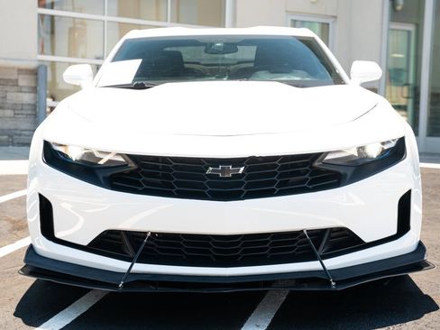 Used 2022 Chevrolet Camaro LS RWD image 4
