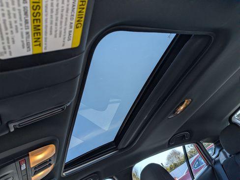 Used 2018 Subaru Impreza 2.0i Sport image 11