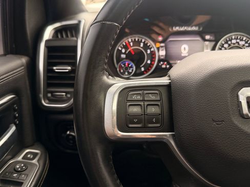 Used 2022 RAM 2500 Laramie AWD/4WD image 35