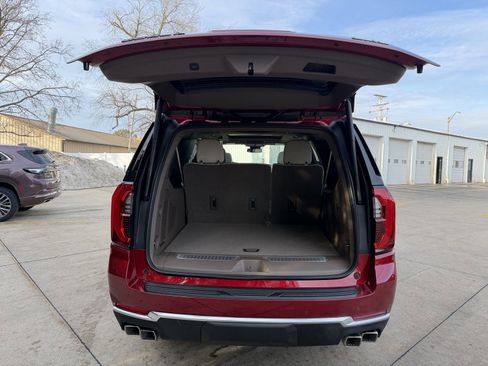 New 2026 GMC Yukon XL Denali w/ Sun & Power Step Package image 37