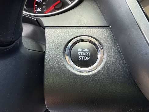 Used 2020 Toyota Camry XSE FWD image 38