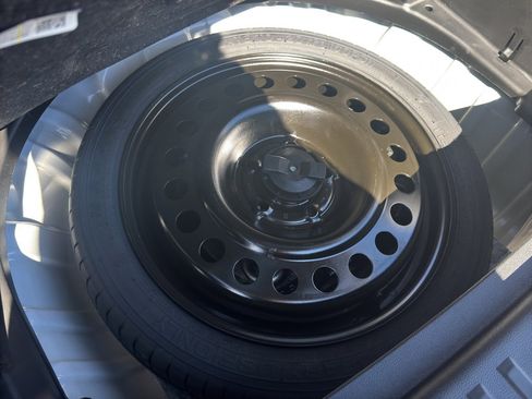 Used 2026 GMC Terrain AT4 w/ Convenience Package III image 12