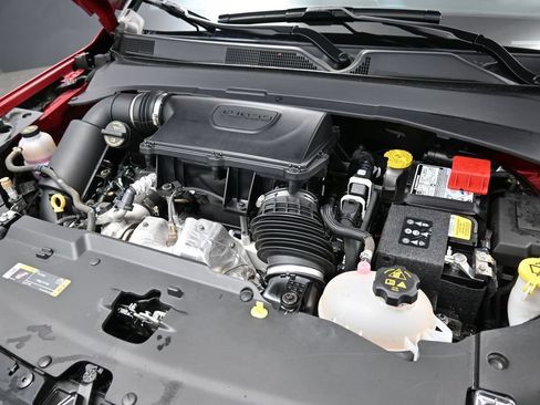 Used 2025 Jeep Compass Limited AWD/4WD image 14