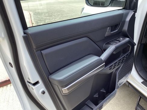 New 2026 Toyota 4Runner SR5 RWD image 8